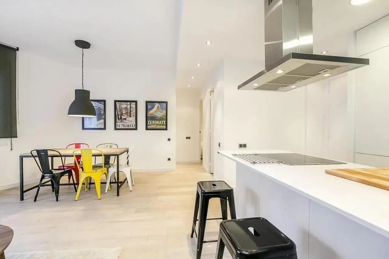 51Sam1021 - Modern Apartment Near Montjuic Barcelona