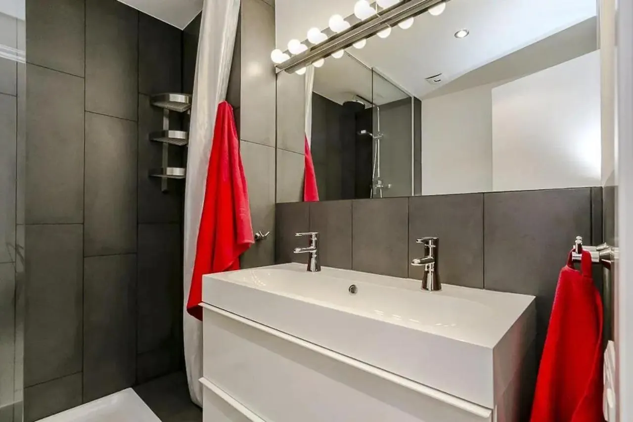 51Sam1021 - Modern Apartment Near Montjuic Barcelona España